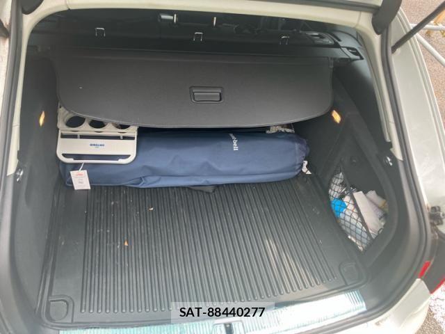 Audi A4 2012-09 8313132-25