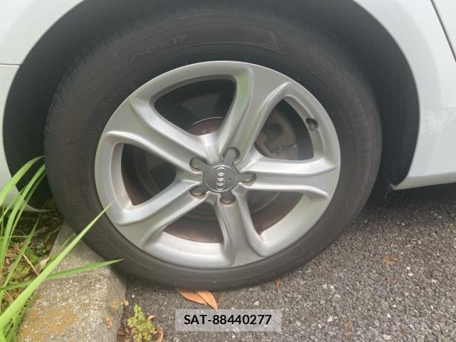 Audi A4 2012-09 8313132-7