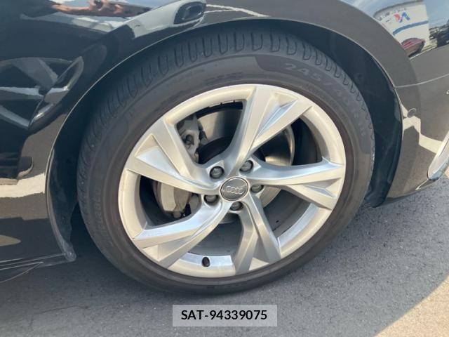Audi A4 2021-07 8313127-9