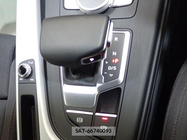 Audi A4 2020-02 8334901-14