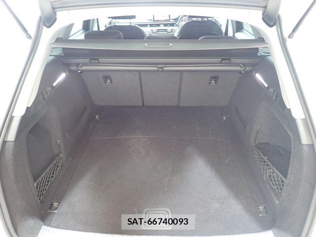 Audi A4 2020-02 8334901-23