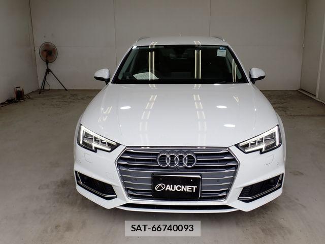 Audi A4 2020-02 8334901-4