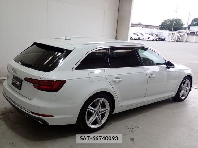 Audi A4 2020-02 8334901-7