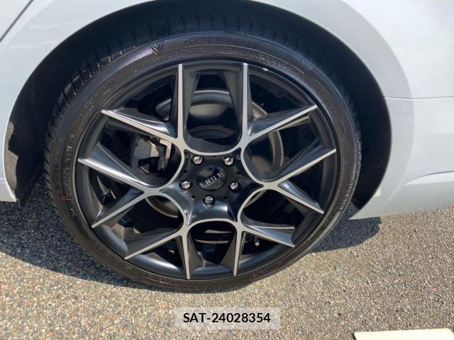 Audi A4 2018-12 8334907-10