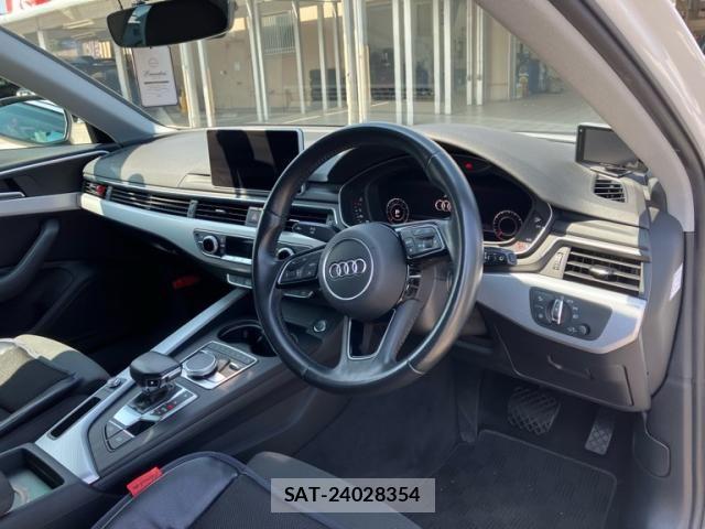 Audi A4 2018-12 8334907-15