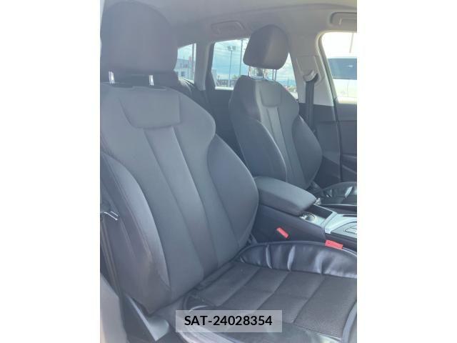 Audi A4 2018-12 8334907-16