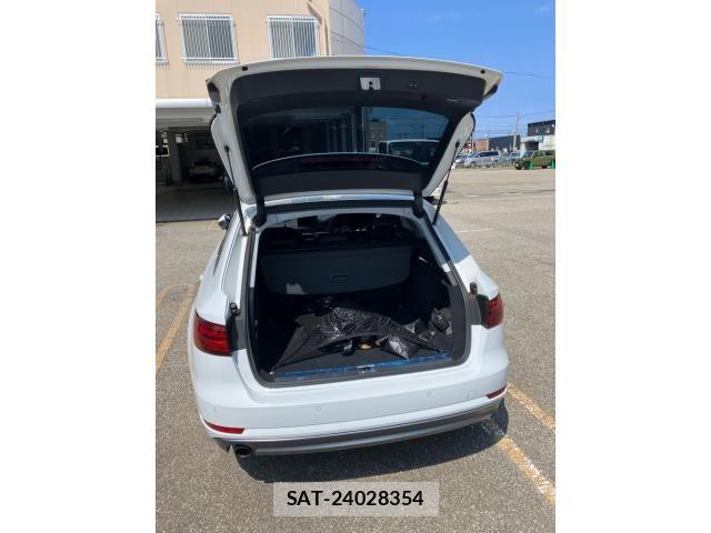 Audi A4 2018-12 8334907-6