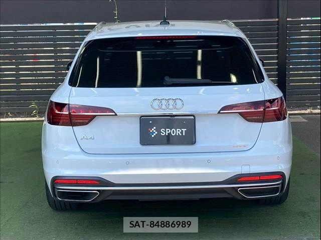 Audi A4 2022-06 8334903-15
