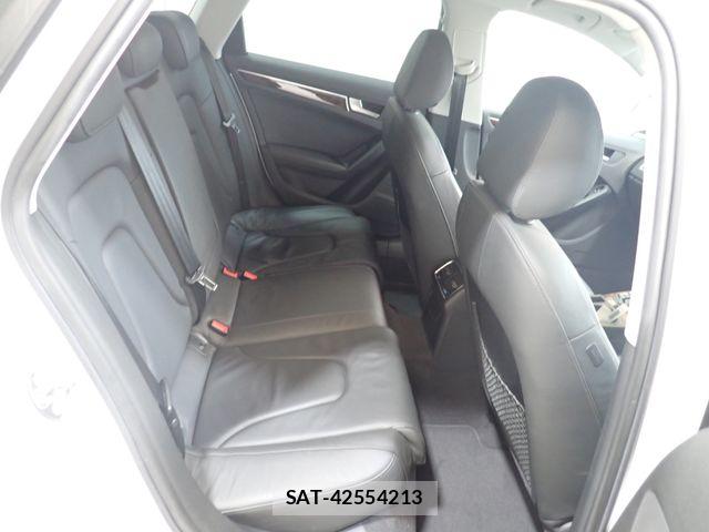 Audi A4 2009-11 8334899-22