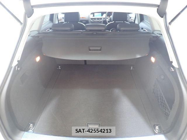 Audi A4 2009-11 8334899-23