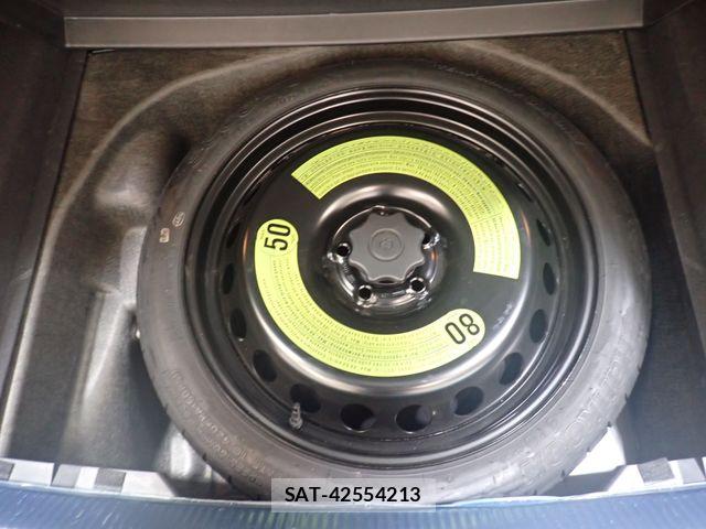 Audi A4 2009-11 8334899-24