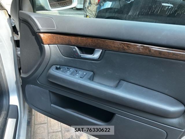 Audi A4 2005-09 8334909-11