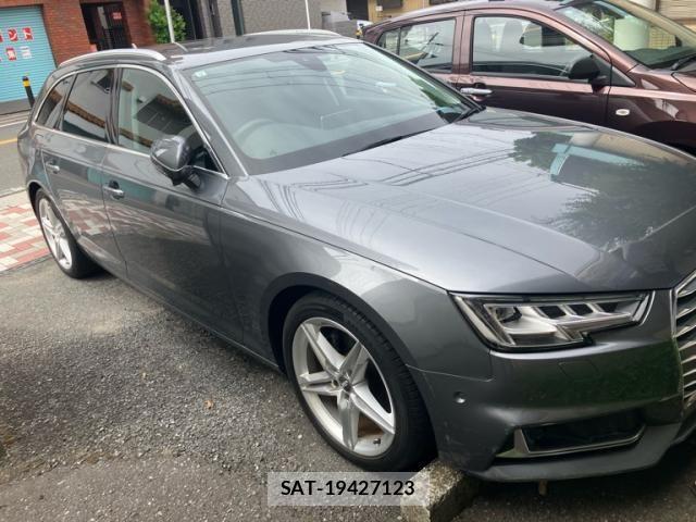 Audi A4 2019-08 8334905-0