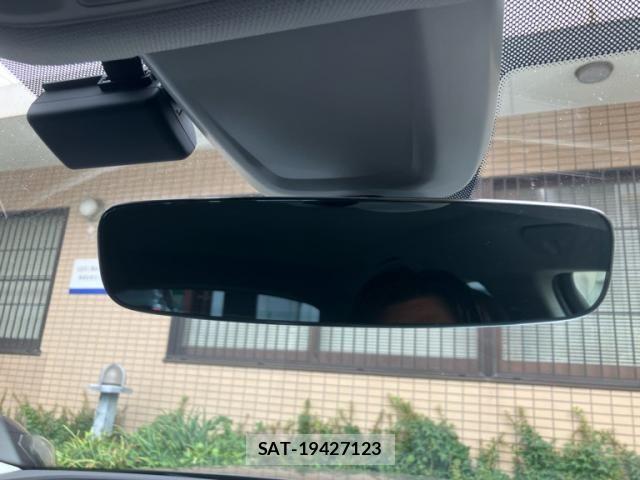 Audi A4 2019-08 8334905-18