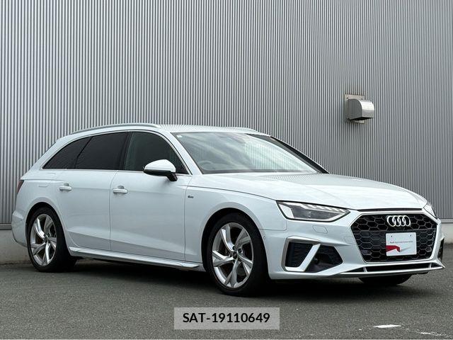 Audi A4 2023-07 8334902-2