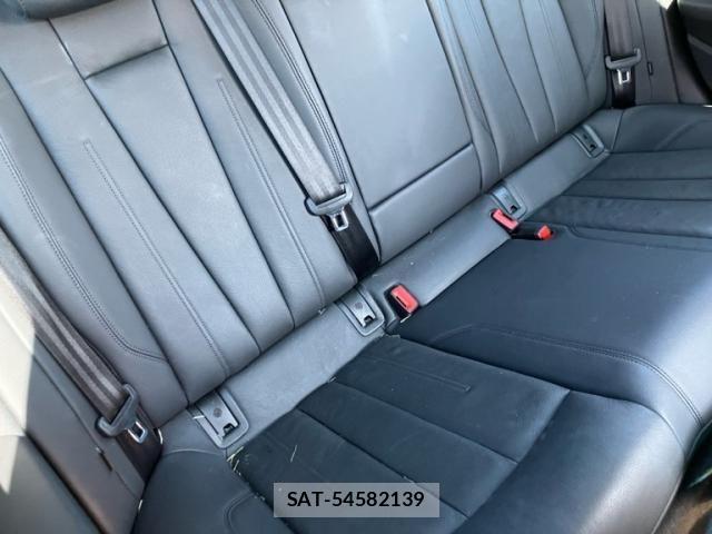 Audi A4 2018-10 8353931-16