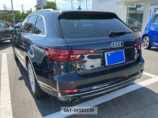 Audi A4 2018-10 8353931-1