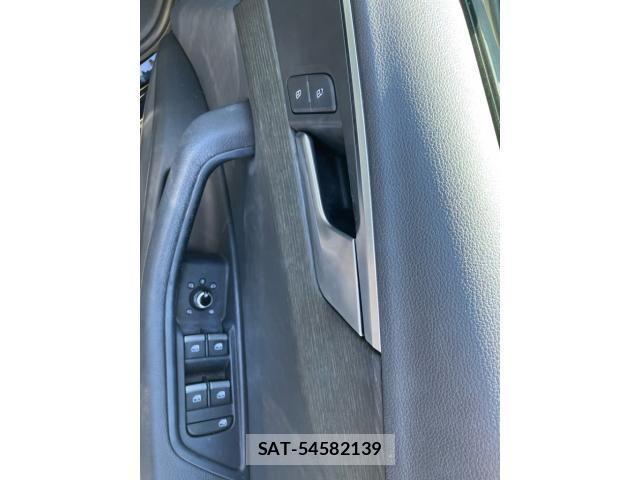 Audi A4 2018-10 8353931-6