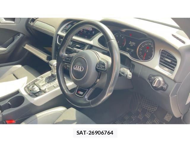 Audi A4 2016-01 8364811-9