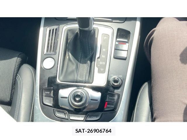 Audi A4 2016-01 8364811-16