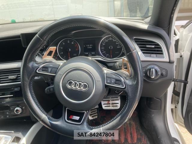 Audi A4 2013-12 8364809-9