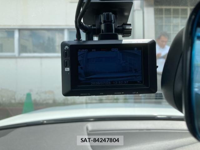 Audi A4 2013-12 8364809-18