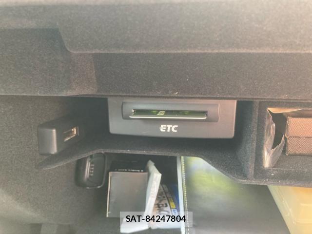 Audi A4 2013-12 8364809-22