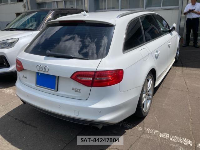 Audi A4 2013-12 8364809-3