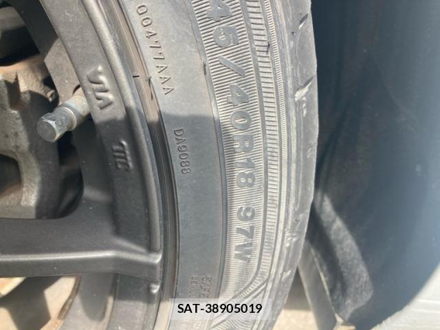 Audi A4 2016-07 8364810-11