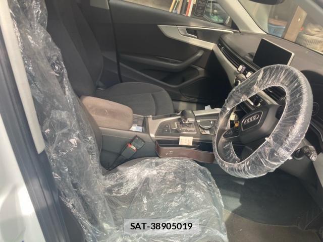 Audi A4 2016-07 8364810-14