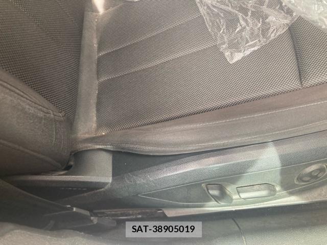 Audi A4 2016-07 8364810-20