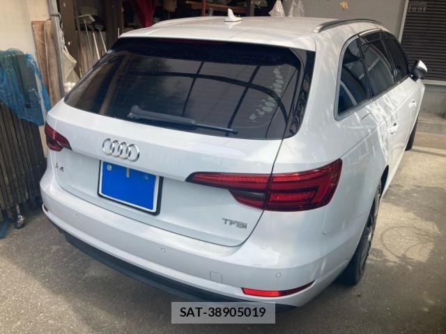 Audi A4 2016-07 8364810-5