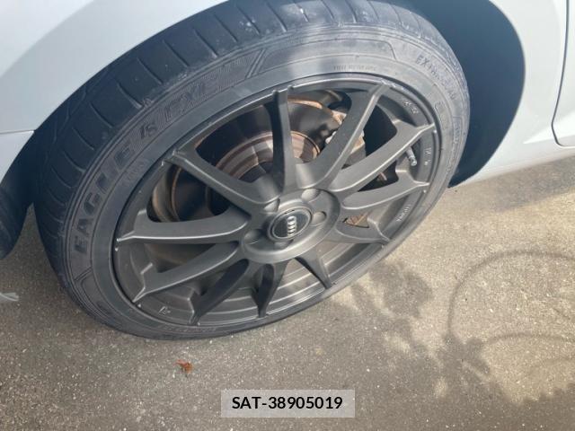 Audi A4 2016-07 8364810-7