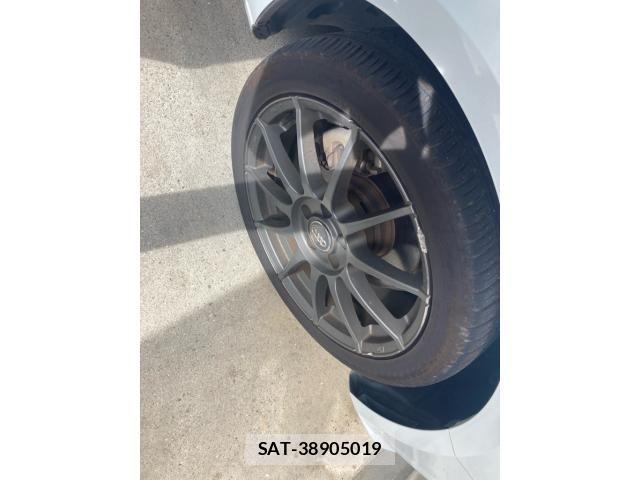 Audi A4 2016-07 8364810-8