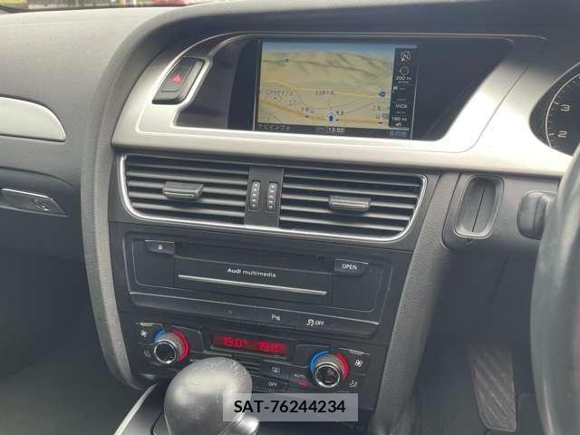 Audi A4 2011-11 8371447-22