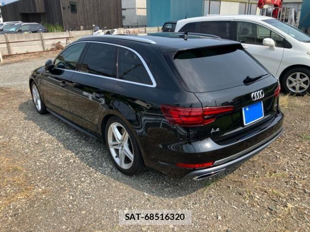Audi A4 2019-09 8371446-4