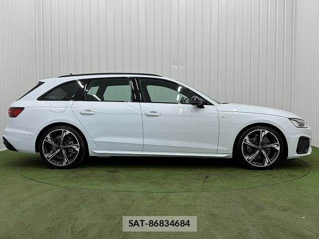 Audi A4 2023-05 8485040-17