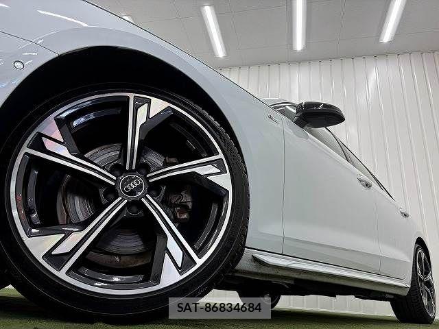 Audi A4 2023-05 8485040-18