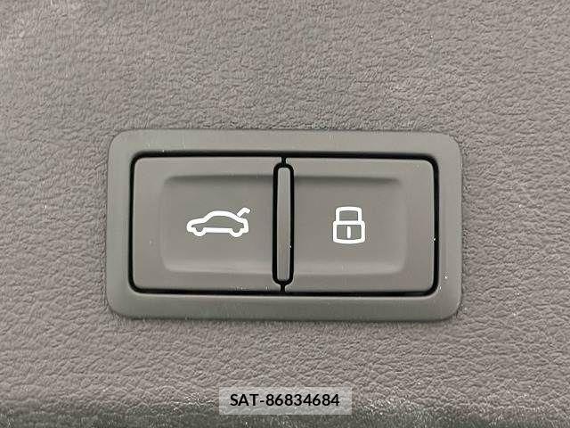 Audi A4 2023-05 8485040-5