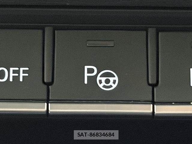 Audi A4 2023-05 8485040-8
