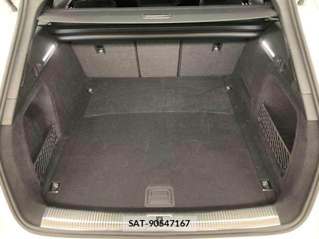 Audi A4 2022-09 8523611-23