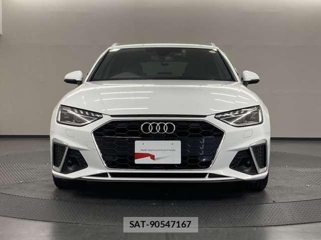 Audi A4 2022-09 8523611-2