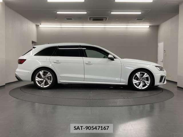 Audi A4 2022-09 8523611-5