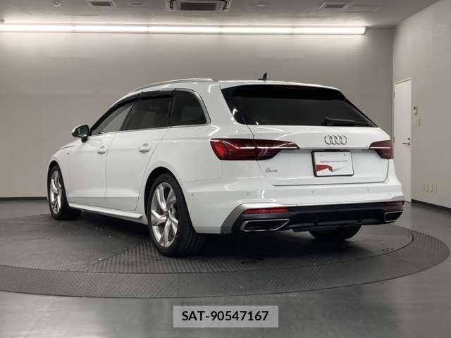 Audi A4 2022-09 8523611-7