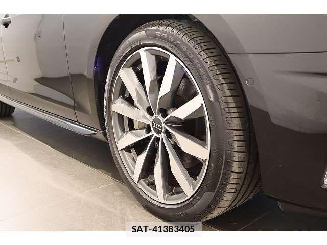 Audi A4 2024-09 8523610-12