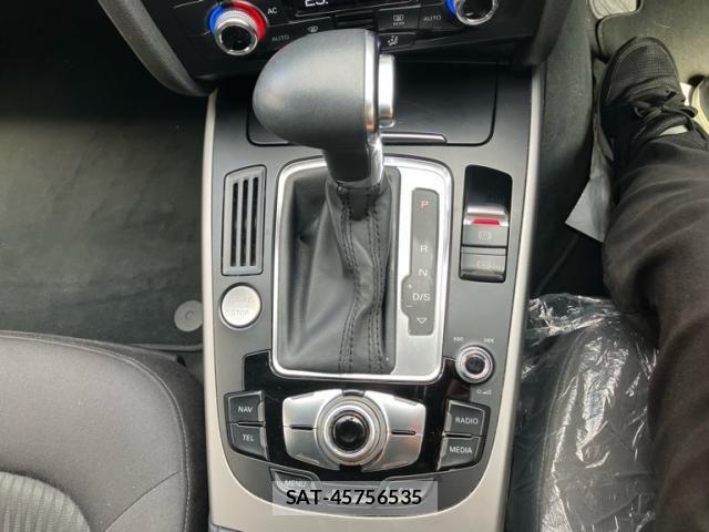 Audi A4 2013-02 8523617-17