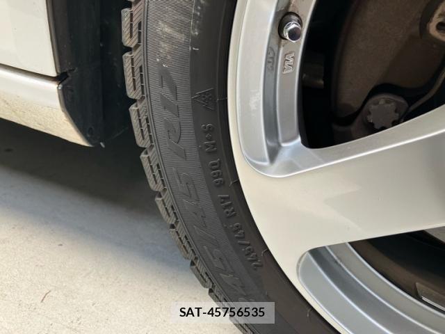 Audi A4 2013-02 8523617-5