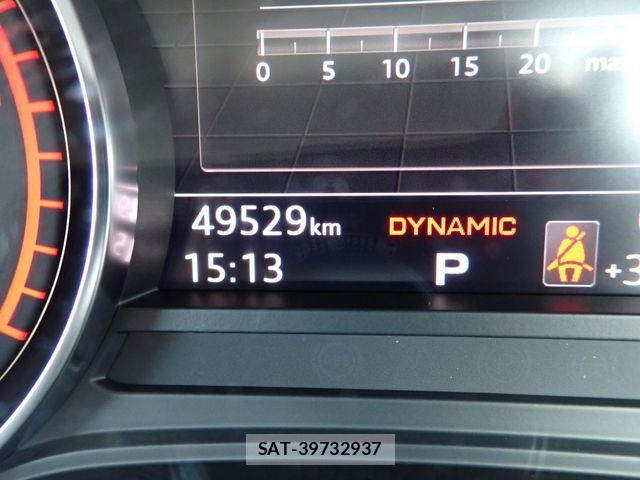 Audi A4 2017-08 8625857-10