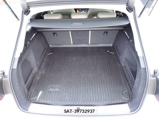 Audi A4 2017-08 8625857-22