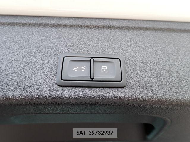 Audi A4 2017-08 8625857-23